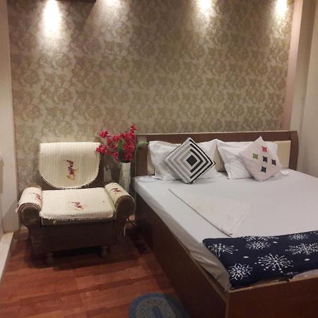 Buddha Guest House Varanasi Dış mekan fotoğraf